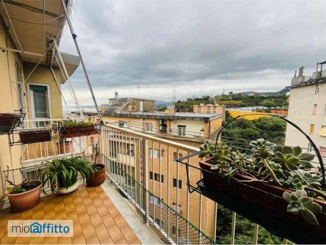 Appartamento in affitto a Medio Ponente, Serra Riccò