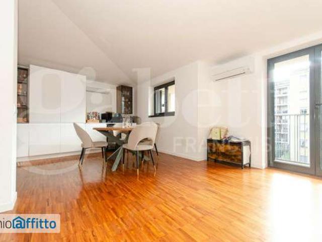 Appartamento in affitto a Municipio 4, Milano