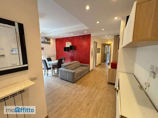 Appartamento in affitto a Municipio 4, Milano