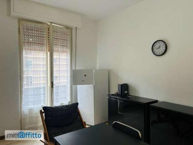 Appartamento in affitto a Municipio 4, Milano