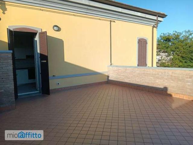 Appartamento in affitto a Unione di Comuni della Romagna Forlivese, Quattro