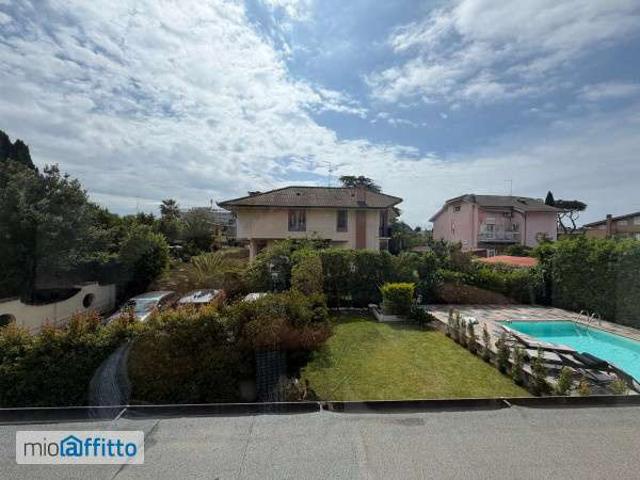 Appartamento in affitto a Axa, Roma Capitale