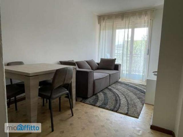 Appartamento in affitto a Comunità della Vallagarina, Borgo Sacco