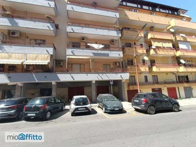 Appartamento in affitto a Carmine, Calabria