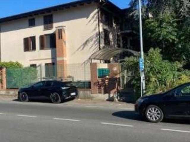 Appartamento in affitto a Vallone, Pavia