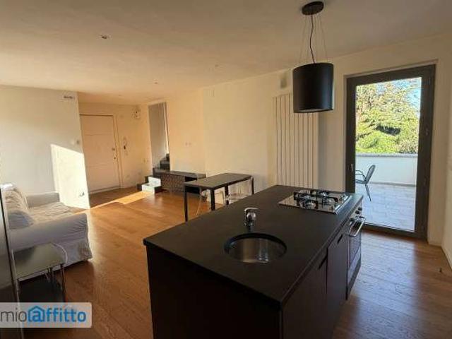 Appartamento in affitto a Sant'Erminio, Cenerente