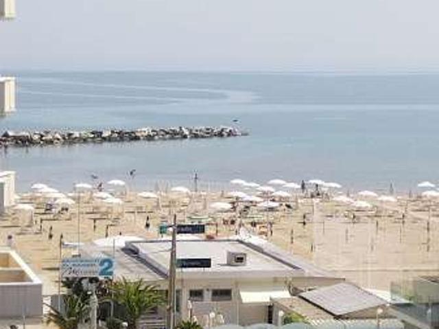 Appartamento in affitto a Rimini, Reggio Emilia