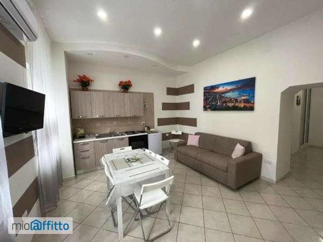 Appartamento in affitto a Municipalità 3, Campania