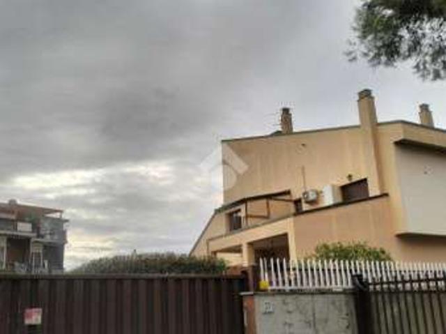 Appartamento in affitto a Villaggio Breda, Roma Capitale