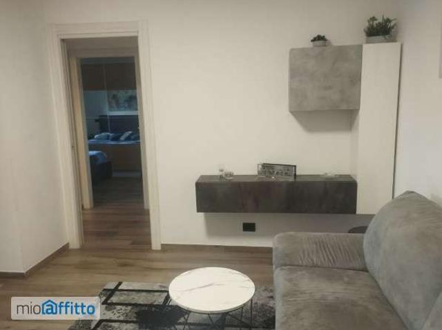 Appartamento in affitto a Municipio Roma III, Roma Capitale