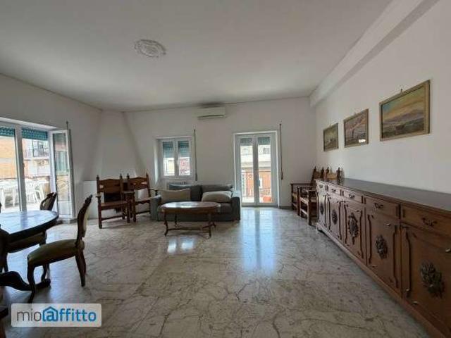 Appartamento in affitto a Municipio Roma III, Roma Capitale