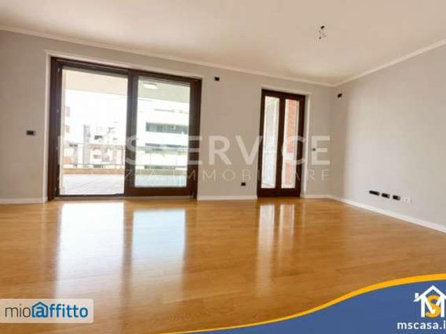 Appartamento in affitto a Municipio Roma IX, Roma Capitale