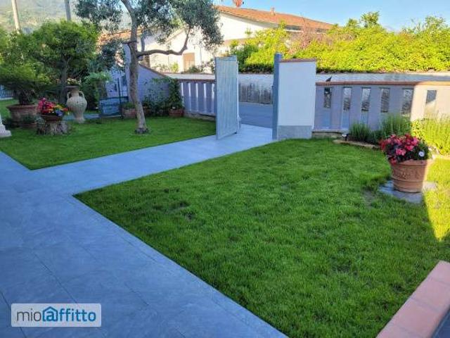 Appartamento in affitto a Cervaiolo, Montignoso