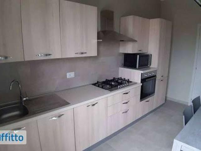 Appartamento in affitto a Desenzano Del Garda, Lombardia