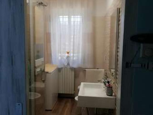 Appartamento in affitto a Paleotta, Marche