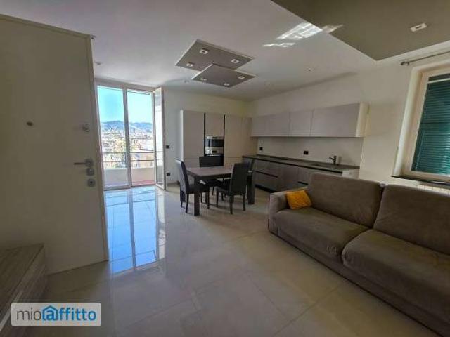 Appartamento in affitto a Medio Levante, Serra Riccò