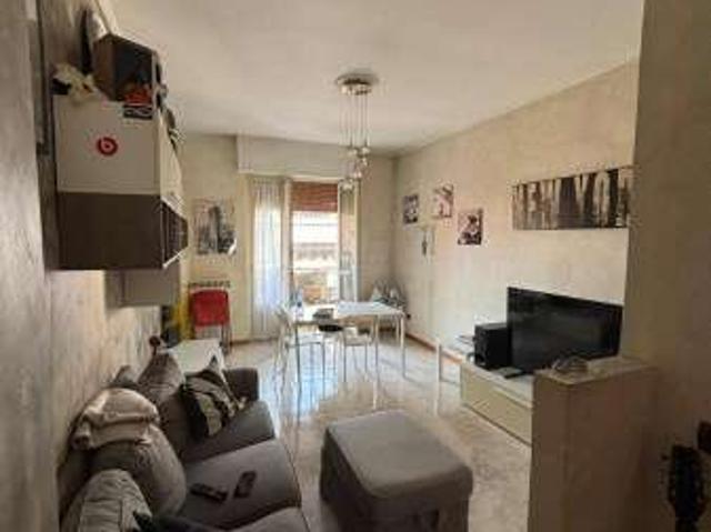 Appartamento in affitto a Municipio 4, Milano