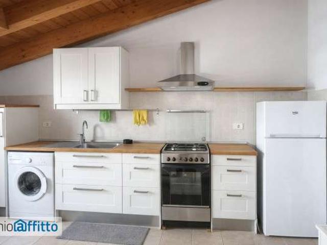Appartamento in affitto a Municipio 4, Milano