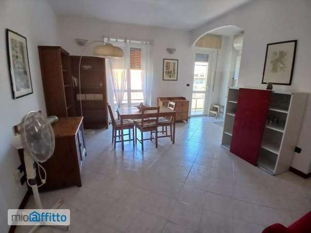 Appartamento in affitto a Municipio 4, Milano