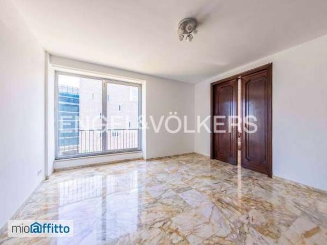 Appartamento in affitto a Municipio 9, Milano