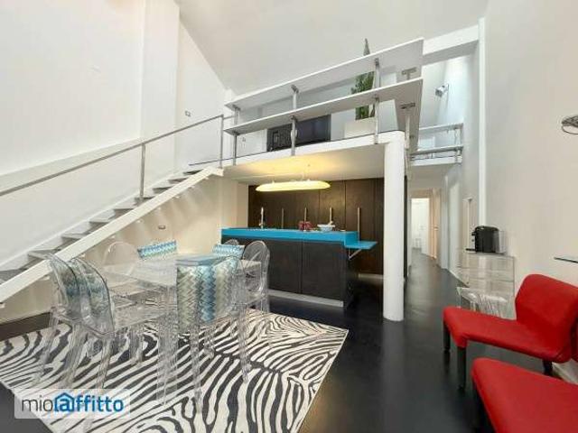 Appartamento in affitto a Municipio 9, Milano