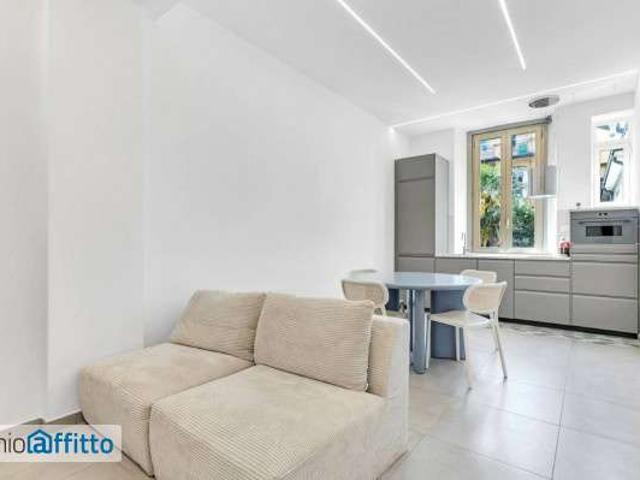 Appartamento in affitto a Municipio 9, Milano