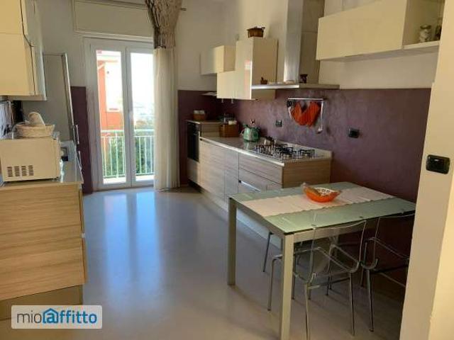 Appartamento in affitto a Centro Ovest, Serra Riccò