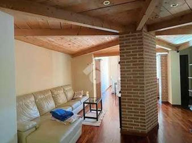 Appartamento in affitto a Medio Levante, Serra Riccò