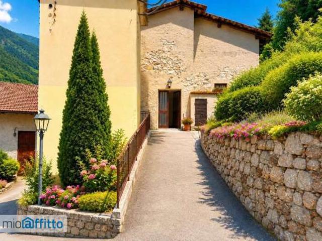 Appartamento in affitto a Comunità montana della valle Camonica, Incudine