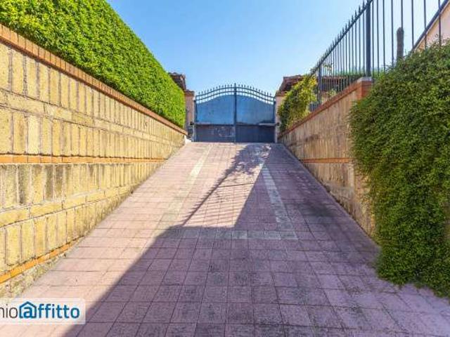 Appartamento in affitto a Axa, Roma Capitale
