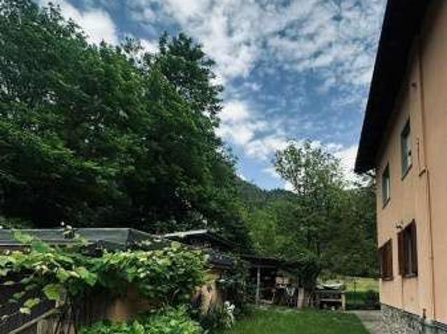 Appartamento in affitto a Lenna, Bergamo