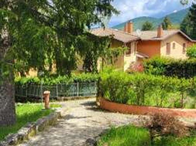 Appartamento in affitto a Leonessa, Lazio