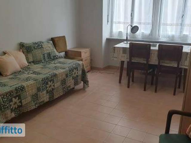 Appartamento in affitto a Circoscrizione 8, Piemonte