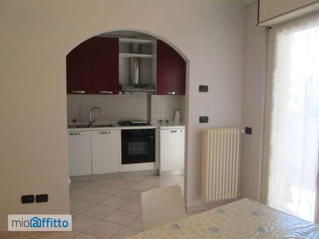Appartamento in affitto a Unione dei Comuni della Val Vibrata, Alba Adriatica