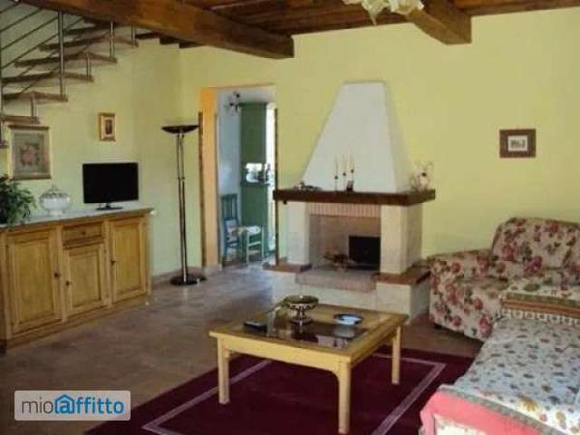 Villa Indipendente in affitto a Guardea, Umbria