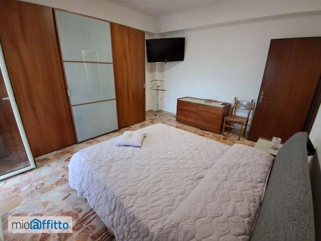 Appartamento in affitto a Sperone, Messina