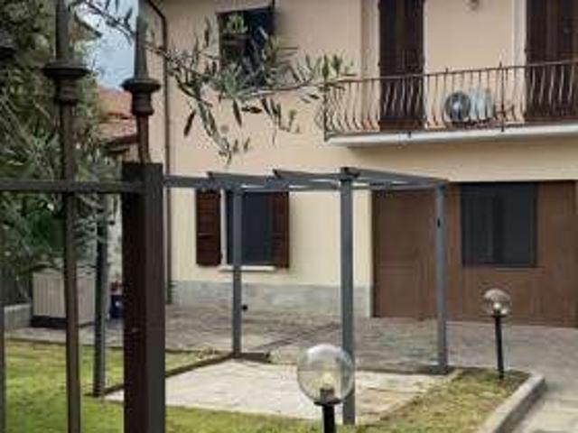 Appartamento in affitto a Moniga Del Garda, Lombardia