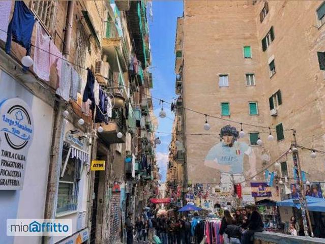 Appartamento in affitto a Municipalità 2, Campania