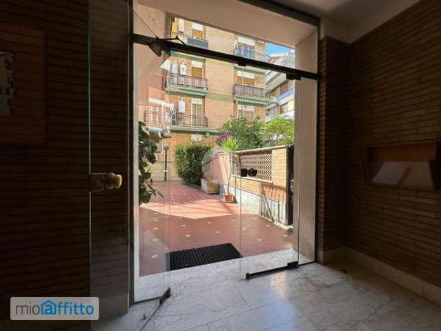 Appartamento in affitto a Municipio Roma III, Roma Capitale
