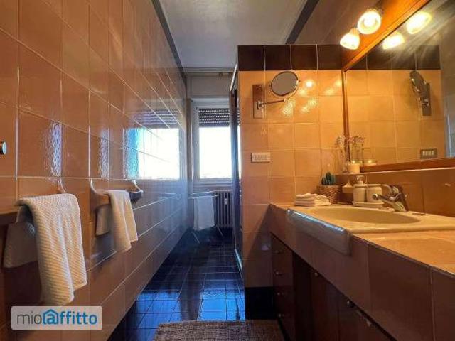 Appartamento in affitto a Municipio 6, Milano