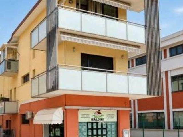 Appartamento in affitto a Marche, Pesaro E Urbino