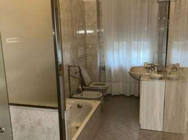 Appartamento in affitto a Infrangibile, Piacenza