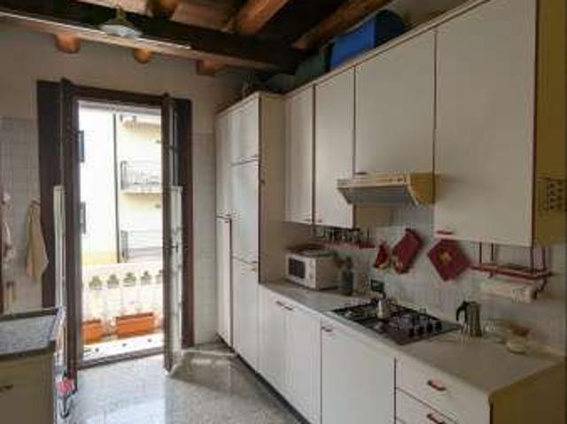 Appartamento in affitto a Nord-Est, Brenzone