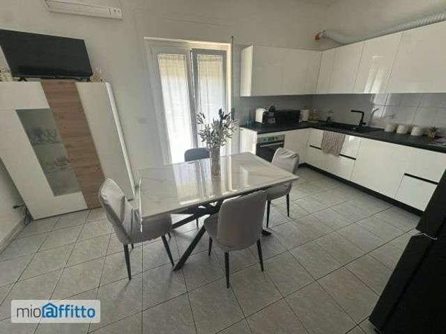 Appartamento in affitto a Gallina, Calabria