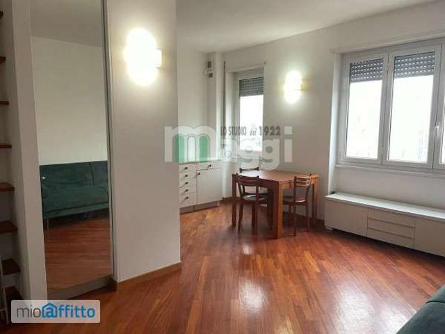 Appartamento in affitto a Municipio 2, Milano