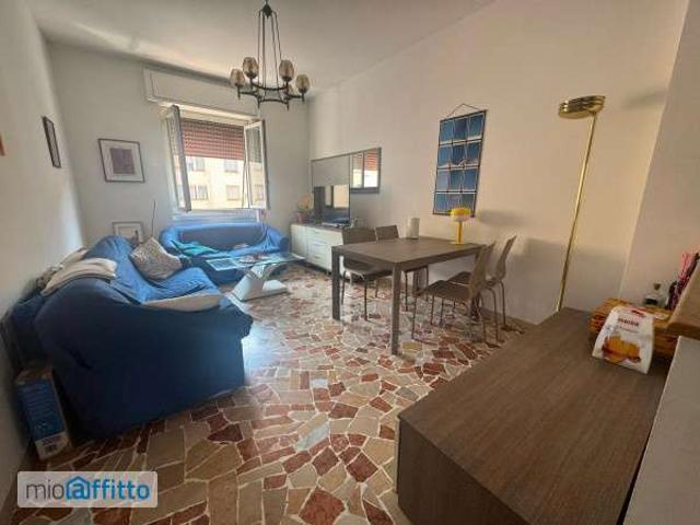 Appartamento in affitto a Municipio 9, Milano