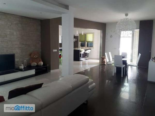 Appartamento in affitto a Rosolini, Sicilia