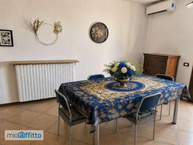 Appartamento in affitto a Tresinaro - Secchia, Re