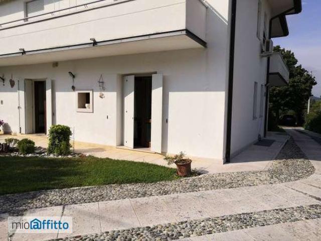 Appartamento in affitto a San Pietro di Feletto, Veneto