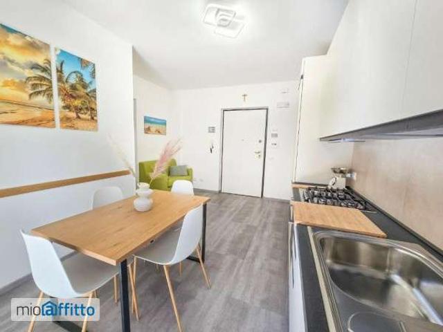 Appartamento in affitto a Marina di sotto, Marche